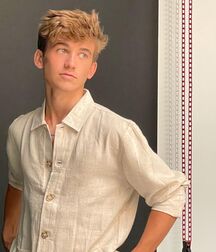 Hottie Parker!!  619f2b1f90e76.jpg