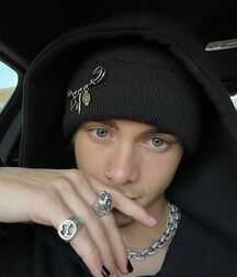 Bday Boy Corbyn!!  619fb3c1e3162.jpg