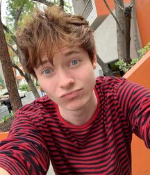 Bday Boy Sam!!  61a2ce4fbb020.jpg