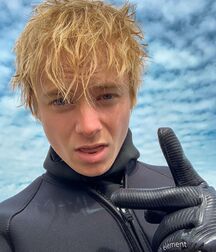 Bday Boy Sam!!  61a2ce5757d9f.jpg