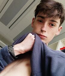 Twink Boy Jules!! 61a2e9ddc230e.jpg