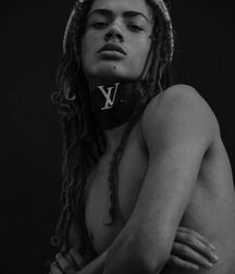 Hot Model Solly!!  61a387a20d9f3.jpg