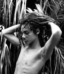 Hot Model Solly!!  61a387ac48073.jpg