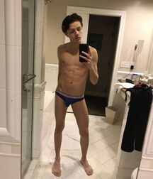 Sexy Twinks!!  61a3c55cbfd4c.jpg