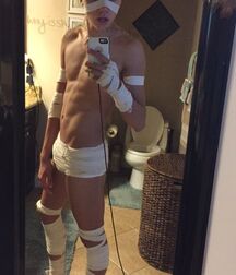 Sexy Twinks!!  61a3c56741b88.jpg