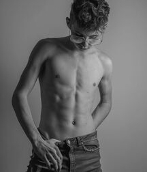 Sunday Boyzzzzz!!  61a3da4931137.jpg
