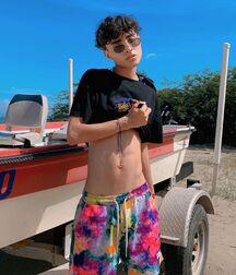Gay Boyzzzzz!!  61a3fb95b3679.jpg