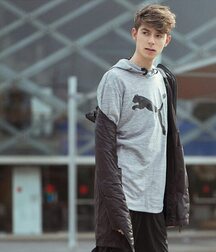 Bday Boy David!  61a4d96be3b84.jpg