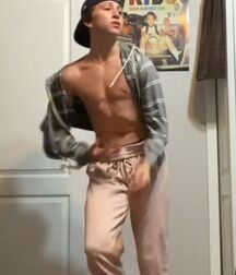 Hump Night Boyzzzzz!! 61a81a0034f93.jpg
