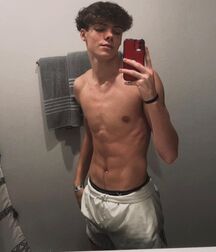Bonus Boyzzzzz!! 61aacc78f35ac.jpg