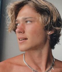 Bday Boy Brandon!! 61ac026794b60.jpg