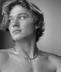 Bday Boy Brandon!! 61ac02717ebb5.jpg