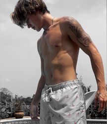 Bday Boy Brandon!! 61ac027b77e5e.jpg