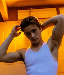 Bday Boy Tanner!!  61b0bd6d0e0ba.jpg