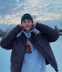 Midday Boyzzzzz!!  61b228c4dece6.jpg