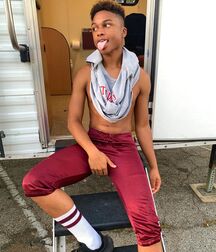 Tik Tok Hottie Andre!!  61b3a28edf633.jpg