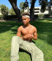 Tik Tok Hottie Andre!!  61b3a2ca5395f.jpg