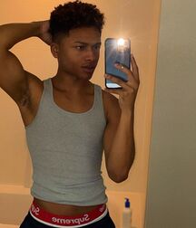Tik Tok Hottie Andre!!  61b3a2d280b89.jpg