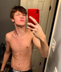 Bday Boy Dalton!!  61b51b4589d1a.jpg