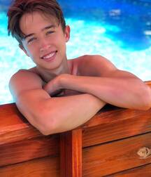 Bday Boy Maverick!!  61b77e8cbd8a3.jpg