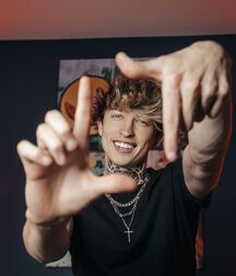 Bday Boy Maverick!!  61b77edfe7975.jpg