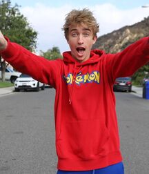 Bday Boy Maverick!!  61b77ee216e6b.jpg