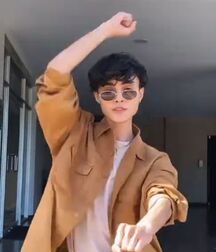 Monday Boyzzzzz!! 61b7e25a743cc.jpg