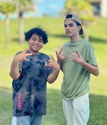 Monday Boyzzzzz!! 61b7e26ad83d4.jpg