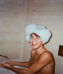 Monday Boyzzzzz!! 61b7e2725de75.jpg