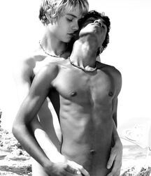 Seduction... 61b7fb500c4c4.jpg