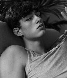 Seduction... 61b7fb5d230db.jpg