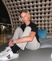 Thursday Boyzzzzz!! 61bb8e6370a75.jpg