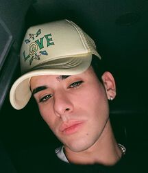 Bonus Boyzzzzz!! 61bbea5543d2c.jpg