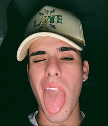 Bonus Boyzzzzz!! 61bbea5722eda.jpg