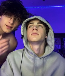 Bonus Boyzzzzz!! 61bbea630b802.jpg