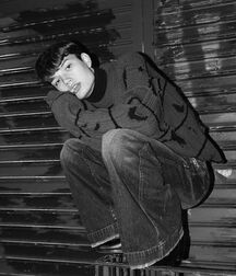 Bday Boy Ian--Black N White!!  61bc93aa457a1.jpg