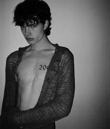 Bday Boy Ian--Black N White!!  61bc93c92b1e6.jpg