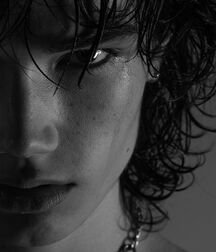Bday Boy Ian--Black N White!!  61bc93daa70b6.jpg