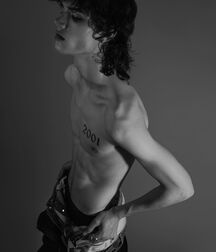 Bday Boy Ian--Black N White!!  61bc93e34d68e.jpg