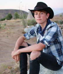 Bday Boy Dakota!!  61bcbe5ae632c.jpg