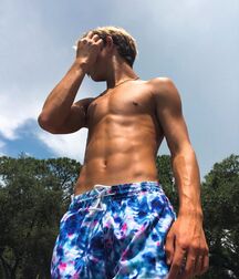 Fab Ab Boy Jack!! 61be30e29e5c5.jpg