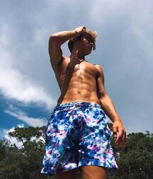 Fab Ab Boy Jack!! 61be30ed3d377.jpg