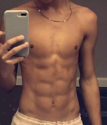 Fab Ab Boy Jack!! 61be30f98fd6d.jpg