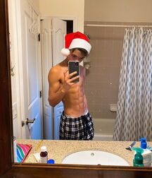 Fab Ab Boy Jack!! 61be30febf370.jpg