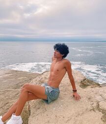 New Boy Richie!!  61bf46918d895.jpg