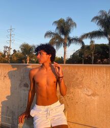 New Boy Richie!!  61bf4696dd8a4.jpg