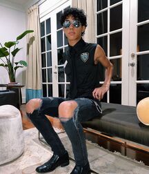 New Boy Richie!!  61bf46a0a924e.jpg