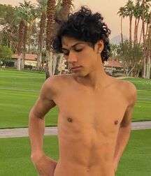 New Boy Richie!!  61bf46b8ac09e.jpg