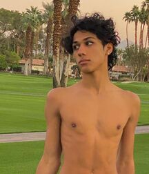 New Boy Richie!!  61bf46ba869d2.jpg
