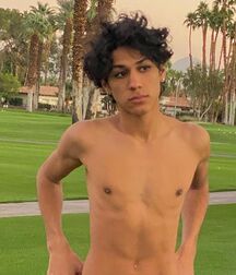New Boy Richie!!  61bf46bcab235.jpg